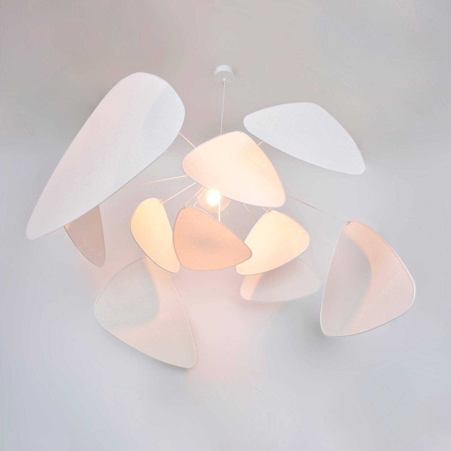 Suspension Screen Large