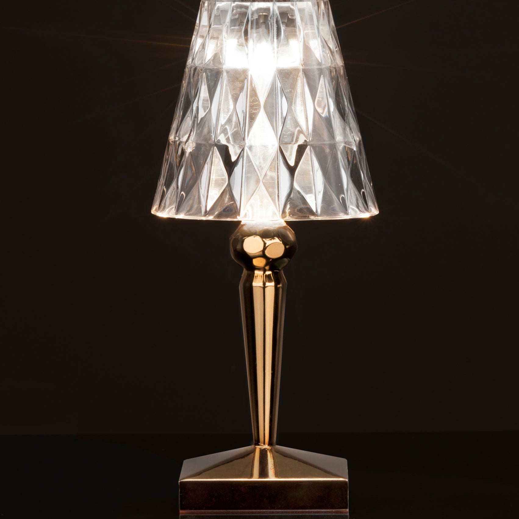 Lampe de table Battery pied métallisé - Carré Lumière