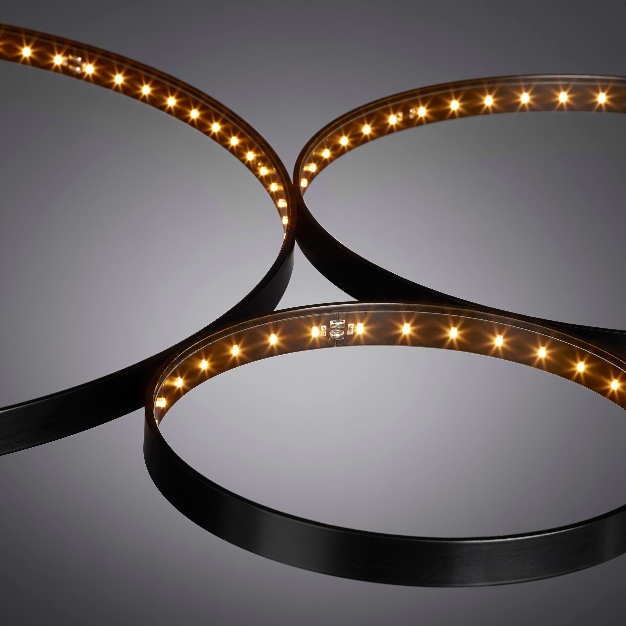 Suspension Ultra 8 - Carré Lumière