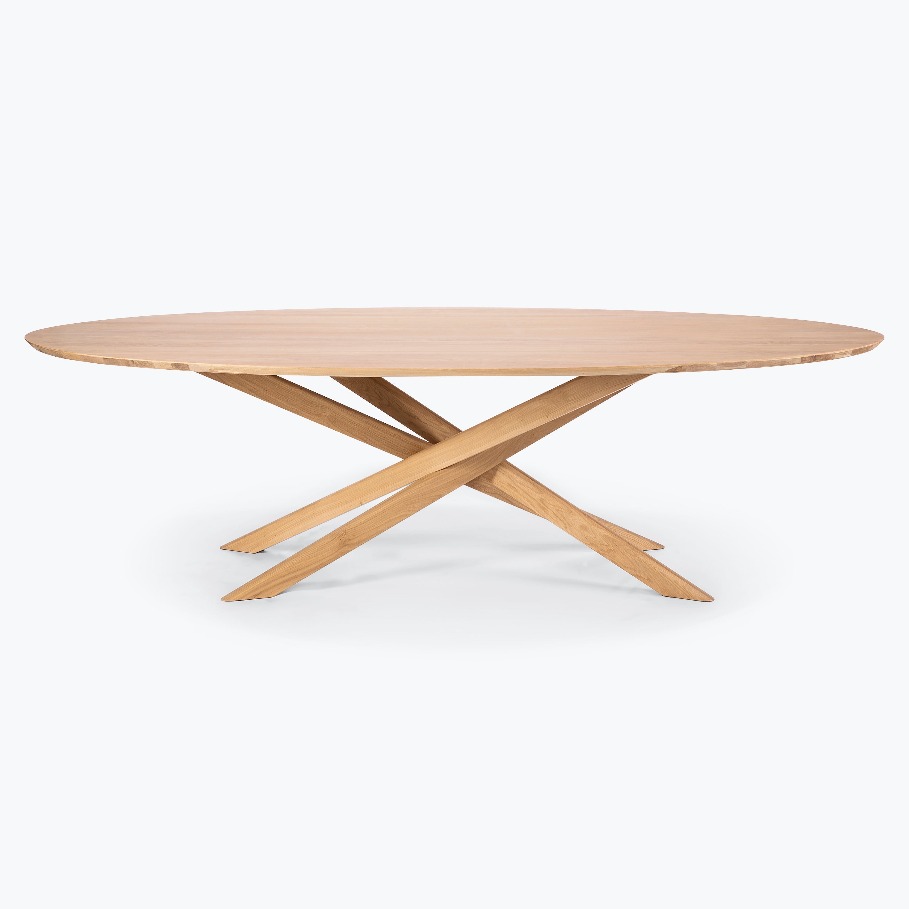 Table de repas Mikado ovale en chêne 267cm - Carré Lumière