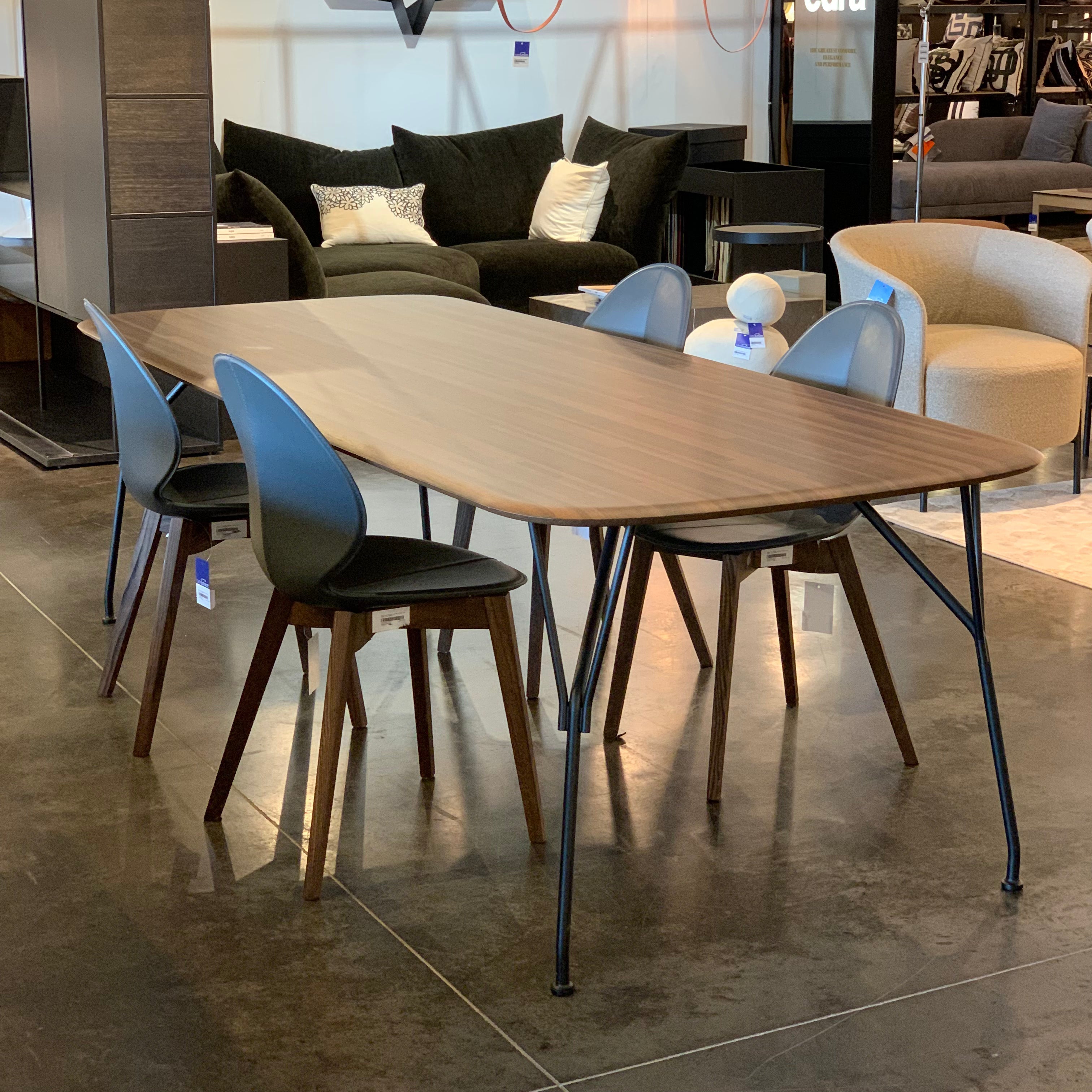 Table Viscount Of Wood - Carré Lumière