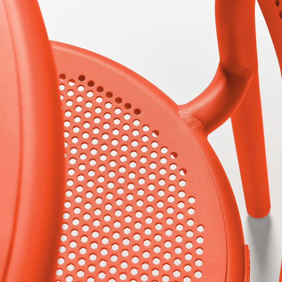 Toní Armchair - Carré Lumière