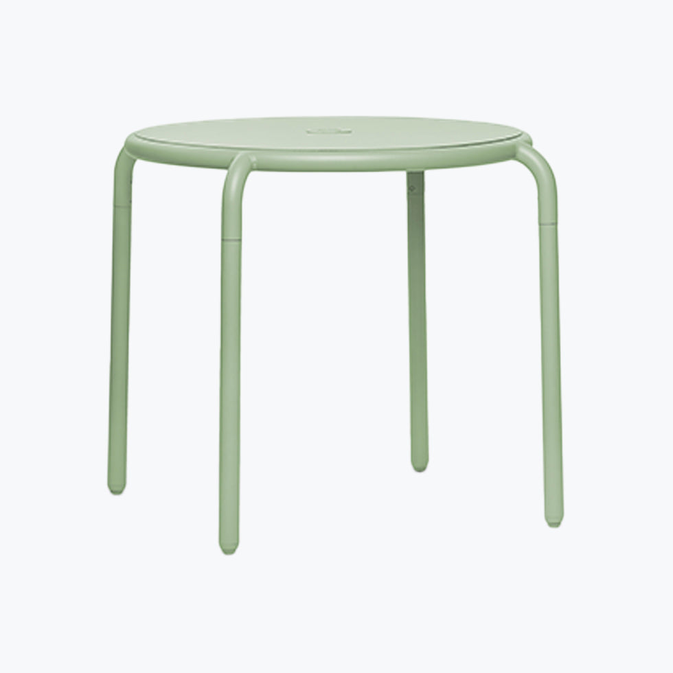 Toní Bistreau table de jardin - Carré Lumière