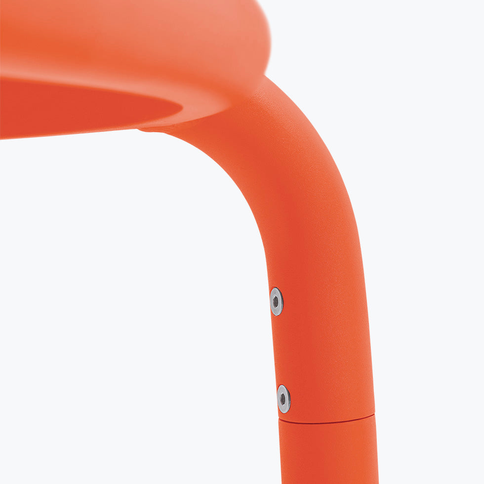 Toní Bistreau table de jardin - Carré Lumière